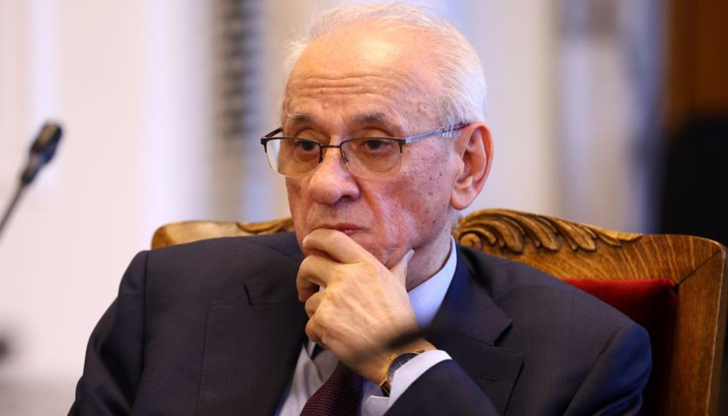 Здравният министър Кирилов е част от делегацията, водена от премиера