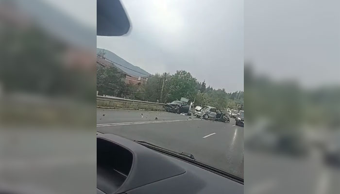 Четирима души са пострадали при произшествието, трафикът е пренасоченПътят между