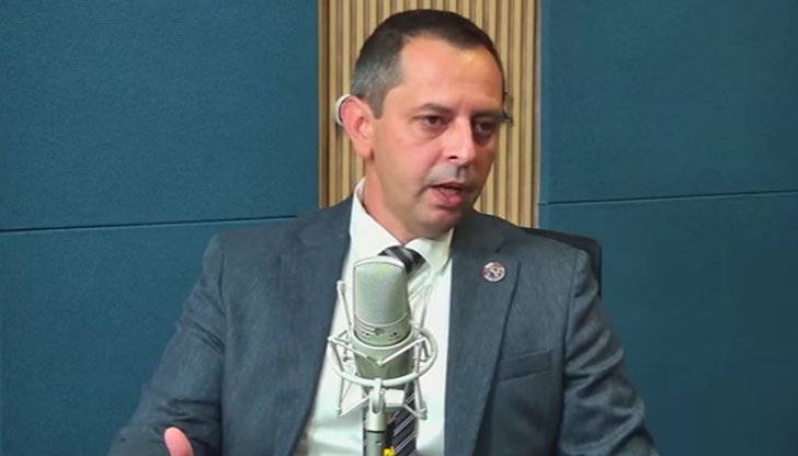 Председателят на ПГ на МЕЧ обвини властта в манипулации Председателят