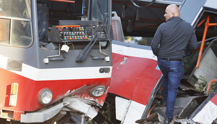 Общински съветници влязоха в остър дебат за отговорността, финансирането и