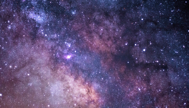 Може да представляват нов клас обекти - звезди-черни дупки, според