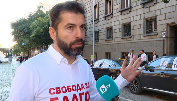 Пеевски влиза в НС с най-скъпата кола на НСО, страх