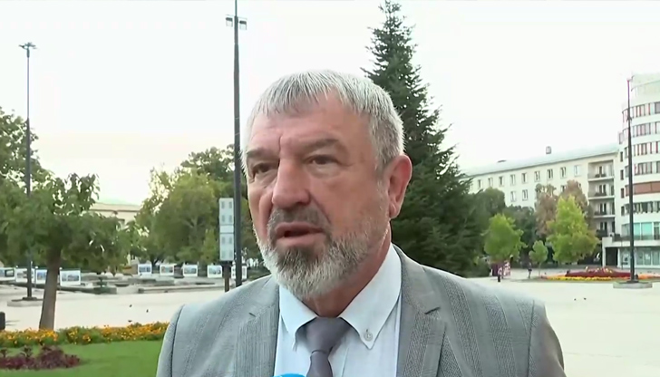 Шефът на полицията в Русе е бил със семейството си