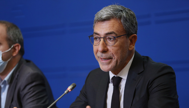 Политическите сили не поставят цели отвъд хоризонта на следващите избори,