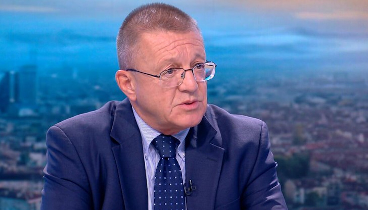 Бойко Ноев: Нито сините очи на Радев, нито на Борисов