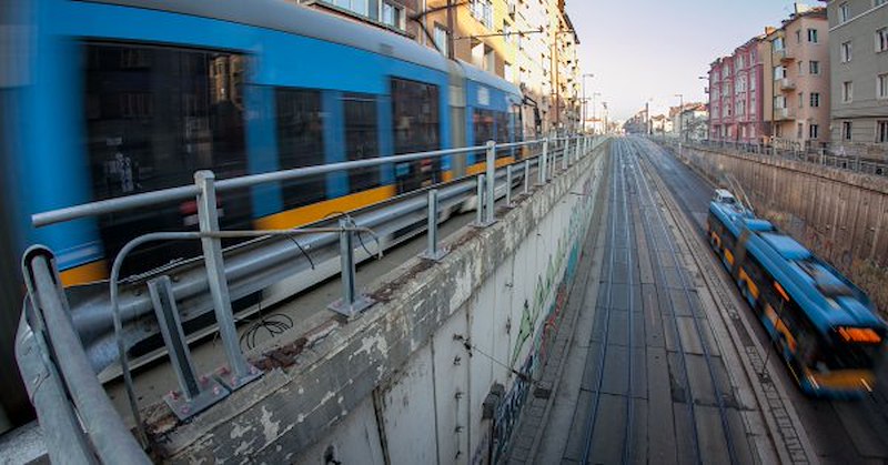 Столичната община е осъдена окончателно и трябва да премести трасето