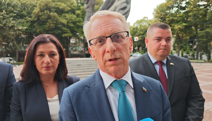 Бившият премиер заяви, че е абсурдно да се искат европейски