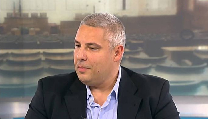 Защитата по случая с бития полицай в Русе иска всички