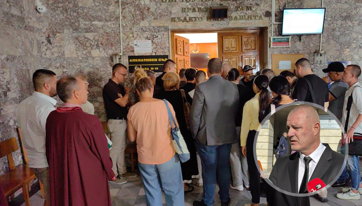 Шефът на полицията е свидетелствал, че е получил два удара