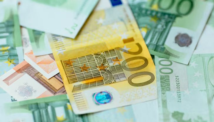 Промени в наредби подготвят превалутирането на финансовите помощи и програмите