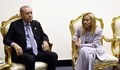 Турският президент посъветва Джорджа Мелони да откаже цигарите