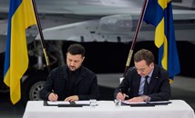 Швеция и Украйна подписаха споразумение за изтребители "Грипен"