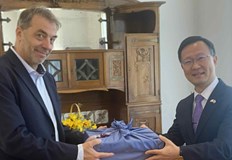 Донг бе Ким се срещна с проф Николай Ненов за обсъждане