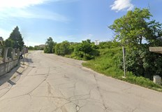 Парцелите са с начални цени от 35 000 и 60