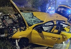 19 годишен шофьор и двама пътници пострадаха при инцидентаТежка катастрофа се