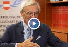 Бившият австрийски канцлер споделя опита на Виена с преминаването към