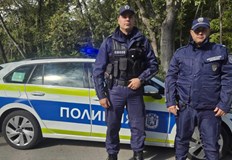 Младши инспекторите Преслав Минчев и Норман Недков първи се отзовали