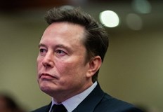 Бащата на милиардера нарече Зеленски шега а Путин го впечатли