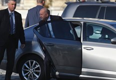 Делян Пеевски критикува Радев за евтин PR със свой скъп