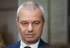 Лидерът на партия Възраждане трябва да плати 8000 лева на