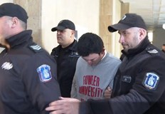 Фахри Мехмед остава под стража за убийството на майка си