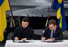 Киев очаква да придобие не по малко от 100 нови изтребителяШвеция