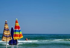 16 милиона души от шест държави отбелязват годишнината от подписването