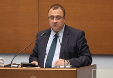 Националните средства изпреварват еврофондовете при общинитеЩедрата тригодишна инвестиционна програма за