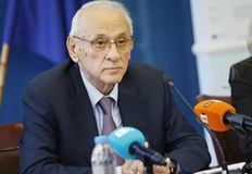 Според министъра следващият бюджет няма да бъде урожаен На този етап