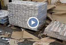 Контрабандата на над 307 000 кутии е била укрита в