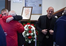 Червена България се прости с Иван ЗафировДесетки футболни легенди играчи