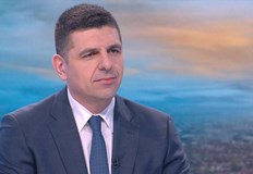 Депутатът ги обвини че държат правата линия на голямото Д