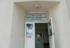 Нападнали 24 годишен мъж и потрошили автомобила муПолицаи задържаха 35 годишен мъж