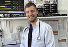 Младият медик спаси двама души по време на почивката си