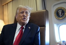 Американският президент призна конституционната реалност на борда на Air Force
