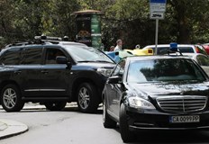 Държавата издържа автопарк от близо 5000 коли за администрациятаДържавната администрация