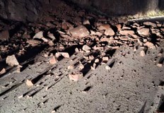 Пропускат само леки автомобилиСвлачище отново блокира движението по пътя Смолян