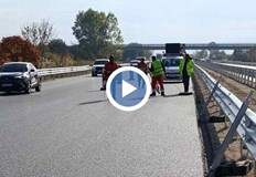 Ограничават движението в активната и аварийната лента при 63 ти километърНов