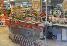 Веригите осигуряват работа на 60 000 души при заплати над