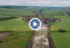 Близо 40 километровата отсечка е първият етап от изграждането на автомагистрала