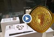 Рядка византийска монета и златен печат откриха в основите на