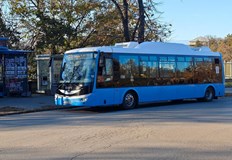 От утре превозните средства отново ще преминават по ул Захари