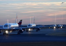 Пътници за Брюксел остават на земята след отмяна на полетиПолетите