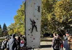 Заместник кметът Здравка Великова връчи купите на Община Русе в спортно туристическия