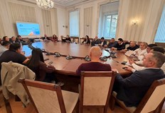 Парламентарната група проучва европейски модели където храните са поевтинели с