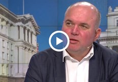 Панев очаква по послушен председател на парламента вместо КиселоваДо края на