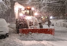 37 снегопочистващи машини ще поддържат над 500 километра пътища в