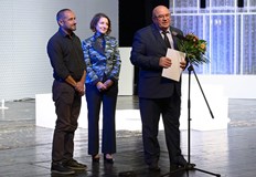 Фестивалът започна с испанската комедия Последният етаж Второто издание на Международния