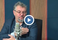 Борисов е кукла на конци управлявана от ПеевскиДелян Пеевски държи