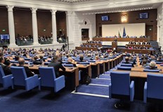 Петър Петров Трябва ви детектор на лъжата не служител по